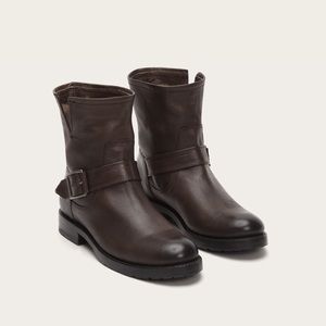 Frye Natalie Short Engineer boot Charcoal